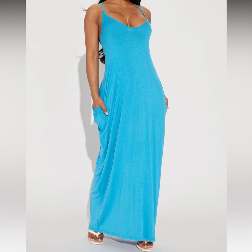 Fashion nova maxi dress NWT